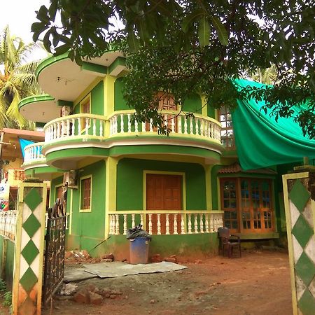 J.S Holiday Guest House กาลังกูติ ภายนอก รูปภาพ